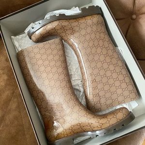 AUTHENTIC GUCCI RAINBOOTS